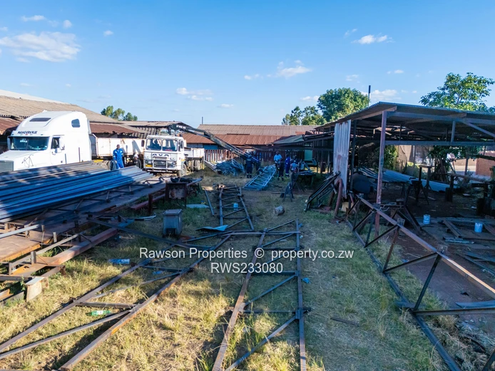 Commercial Space with Unlimited Possibilities!