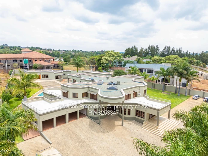 Exceptional Gletywn Family Home