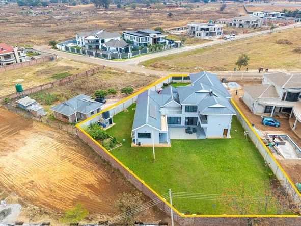 6 Bedroom House