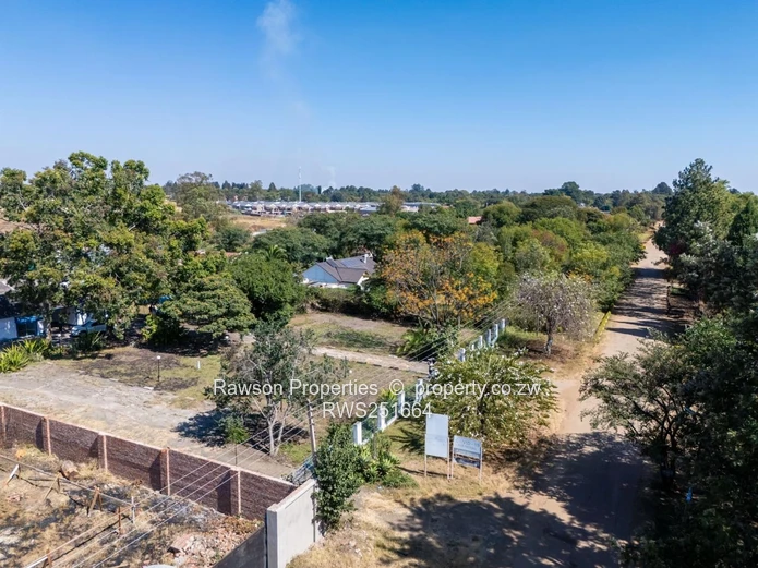 Marlborough: 4-Bed on 7,318 m² — Redevelopment Opportunity