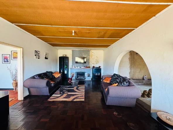 Farm & Agricultural Land