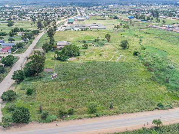 Commercial & Industrial Land