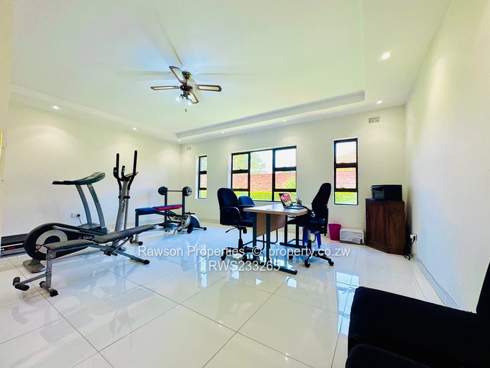 Very neat & modern house for sale in Mount Pleasant Heights