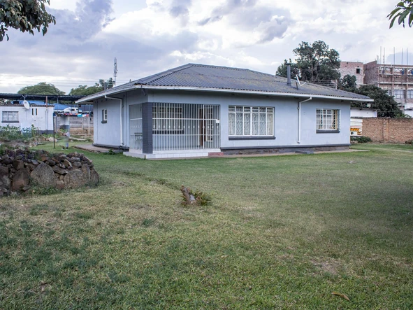 Eastlea suitable for using as offices 