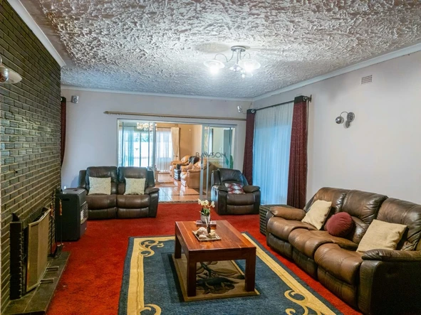 5 Bedroom House