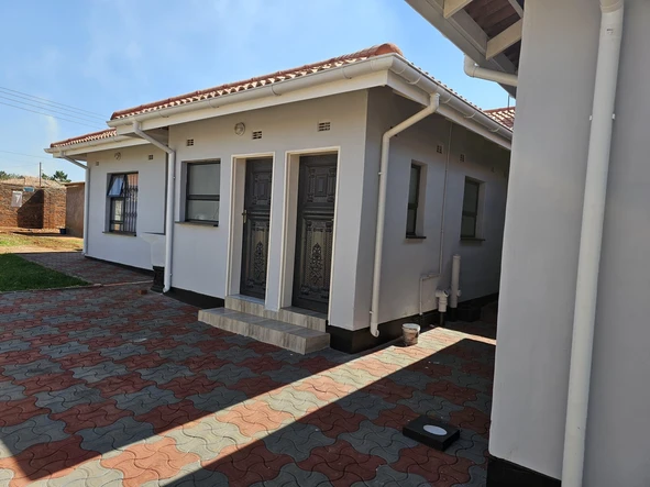 5 Bedroom House