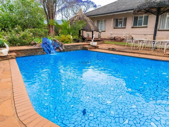 5 Bedroom House