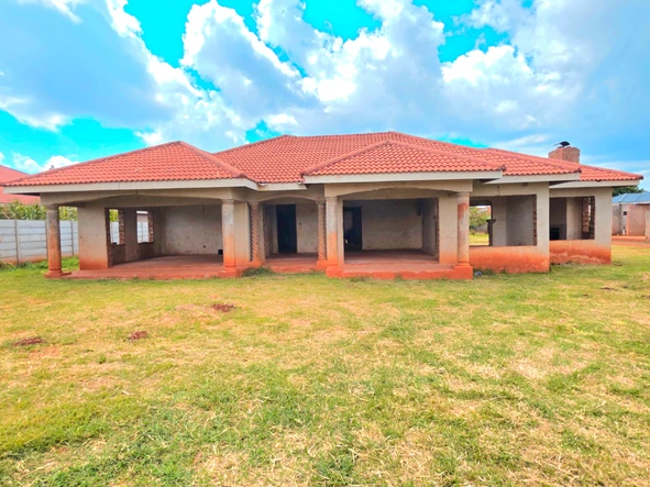 5 Bedroom House