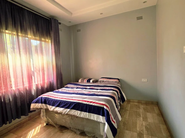 6 Bedroom House