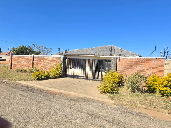 4 Bedroom House