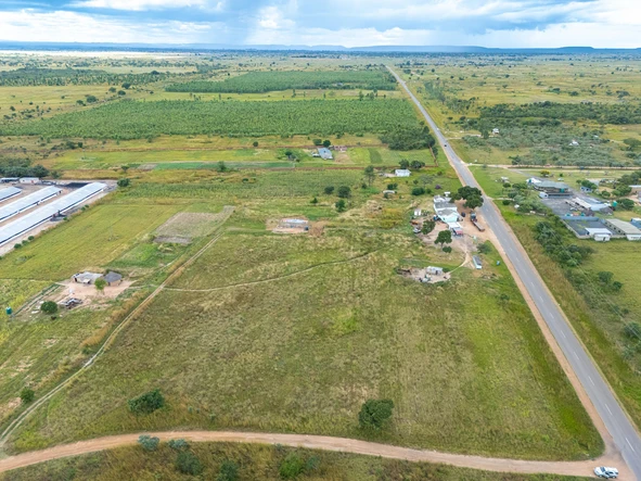Commercial & Industrial Land