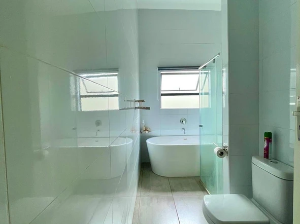 4 Bedroom Garden Flat