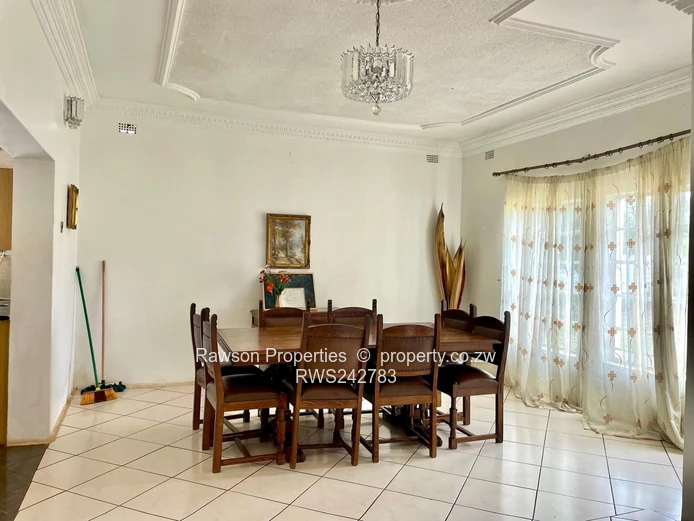 Norton Nharira Views Mansion with great potential for commercial use!!!