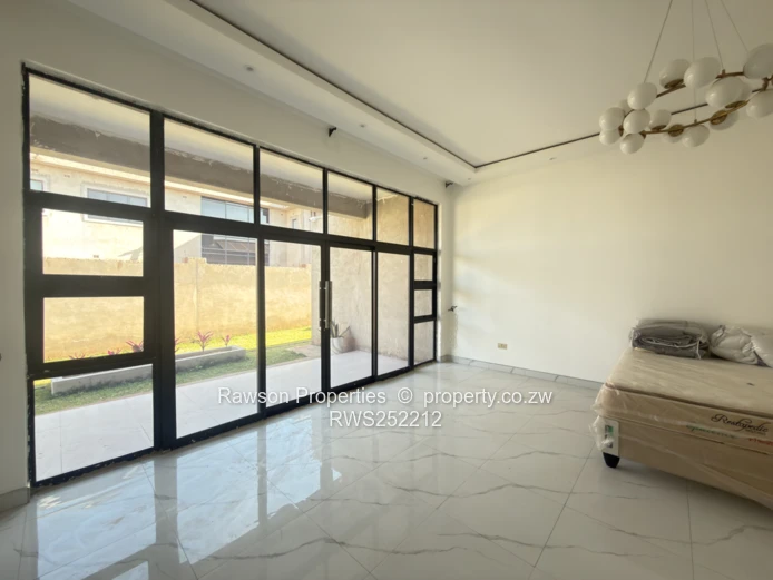 Mount pleasant heights newly built house for sale (Sole Mandate)