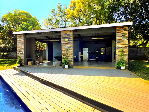 6 Bedroom House