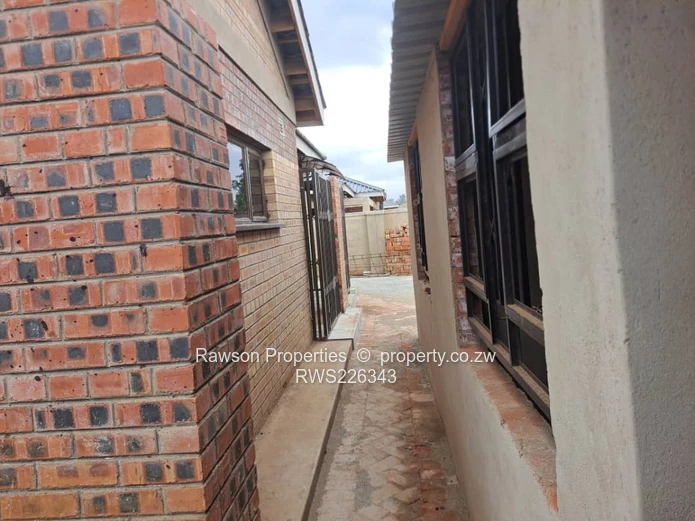 Cold Comfort, Incomplete house