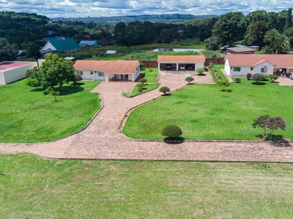 3 Unit Townhouse Complex