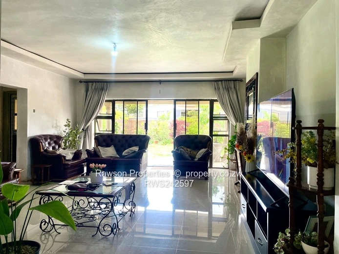 Borrowdale Pomona  (Sole Mandate)