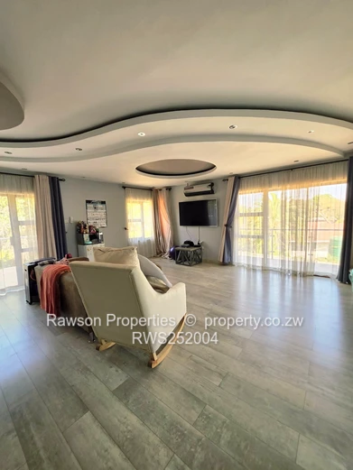Highlands Golden Triangle Double Storey Forsale 