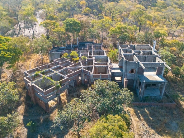 Hotel & Lodge