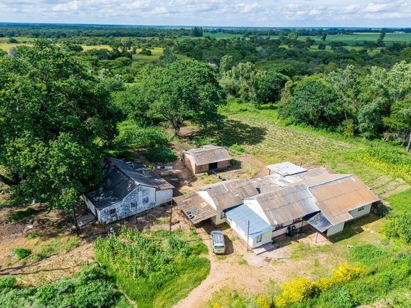 Farm & Agricultural Land