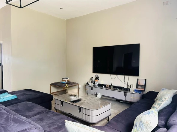 3 Bedroom Garden Flat