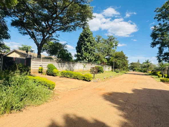 Tynwald solid gem for sale near Madokero Mall