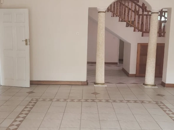 5 Bedroom House