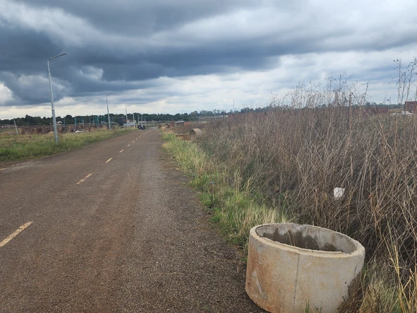 Stands & Residential Land