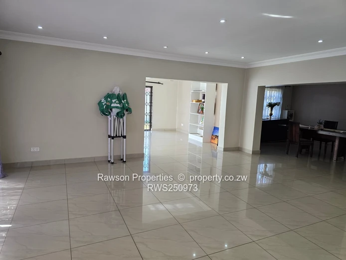 Spacious 4-Bed Home in FIDELITY LIFE PARK — Gated, Open-Plan Living & Modern Kitchen