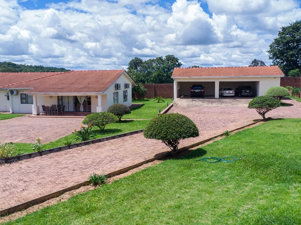 3 Unit Townhouse Complex