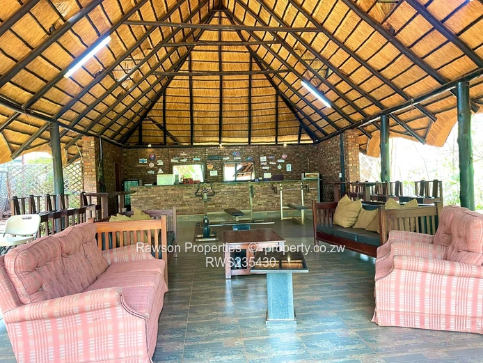 Prime Price space on 5650sqm (Sole Mandate)